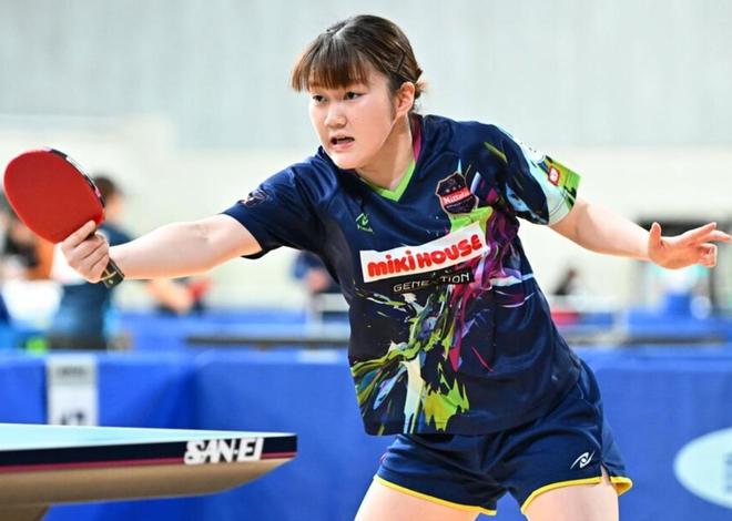 背后都离不 背后都离不