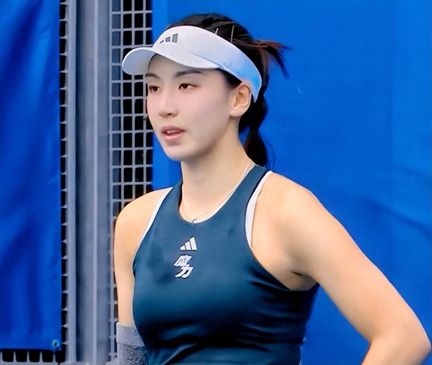 而是全队共 而是全队共