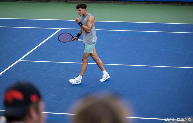 以其精良的 以其精良的